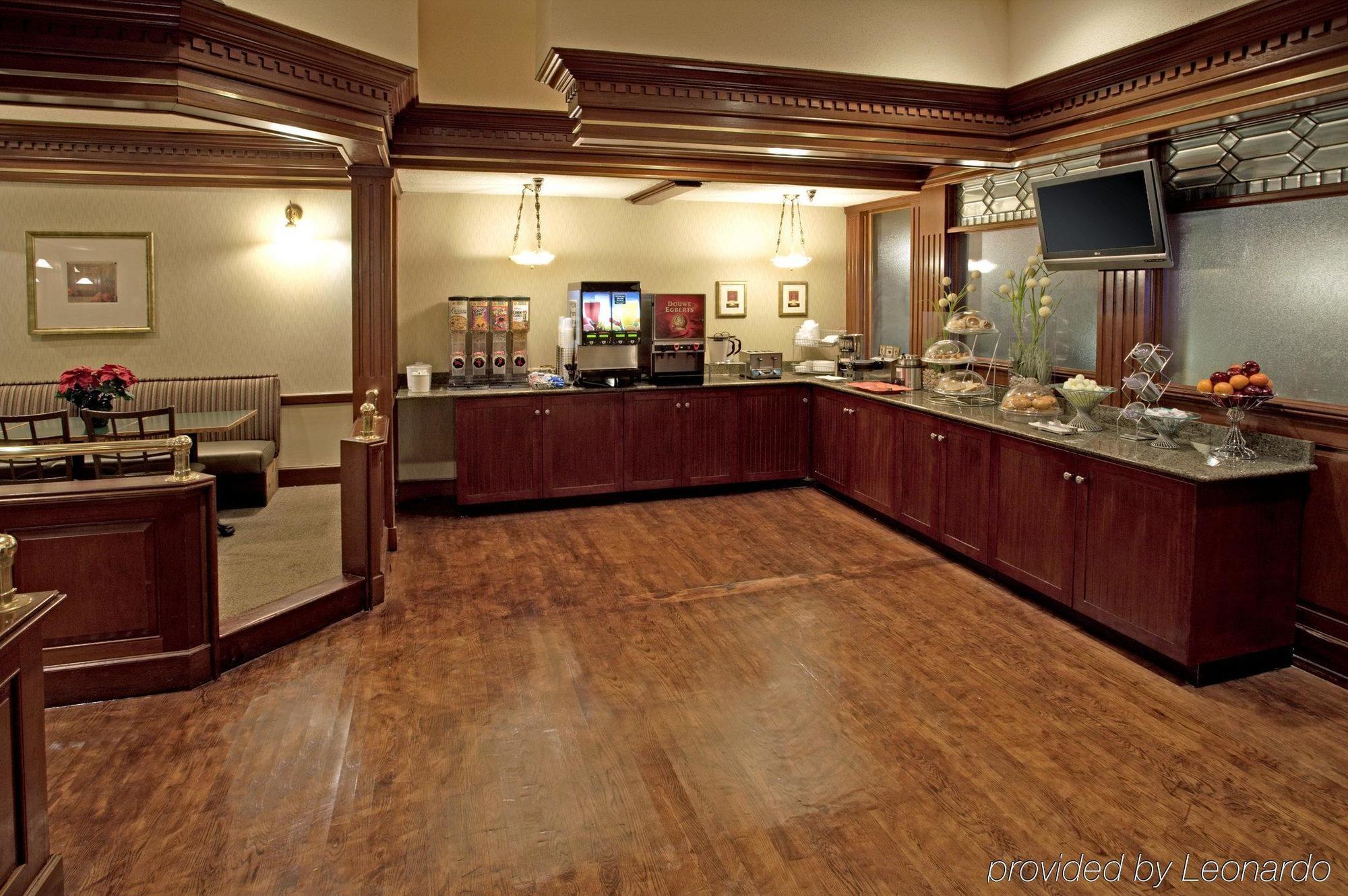 Quality Inn Near Hampton Coliseum Restaurant photo