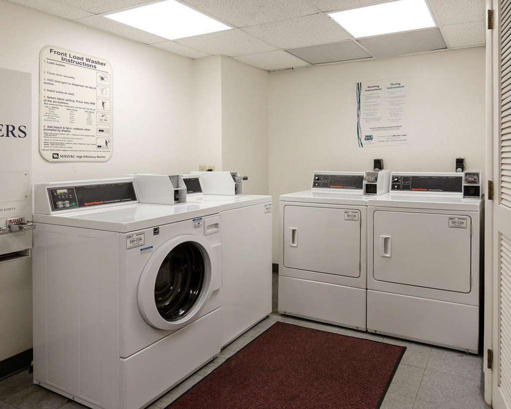 Quality Inn Near Hampton Coliseum Amenities photo