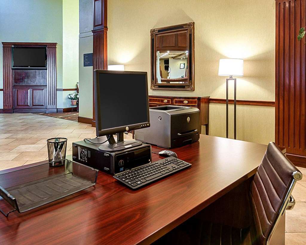 Quality Inn Near Hampton Coliseum Facilities photo